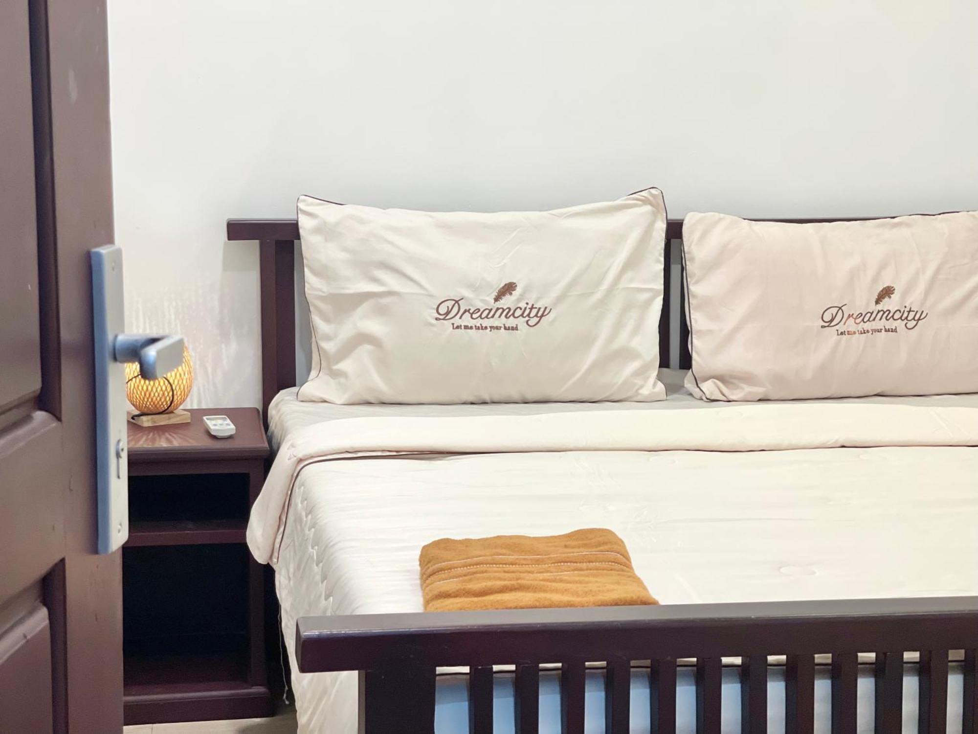 Sky Apartments Riverside - 50M To Royal Palace Phnom Penh Bagian luar foto