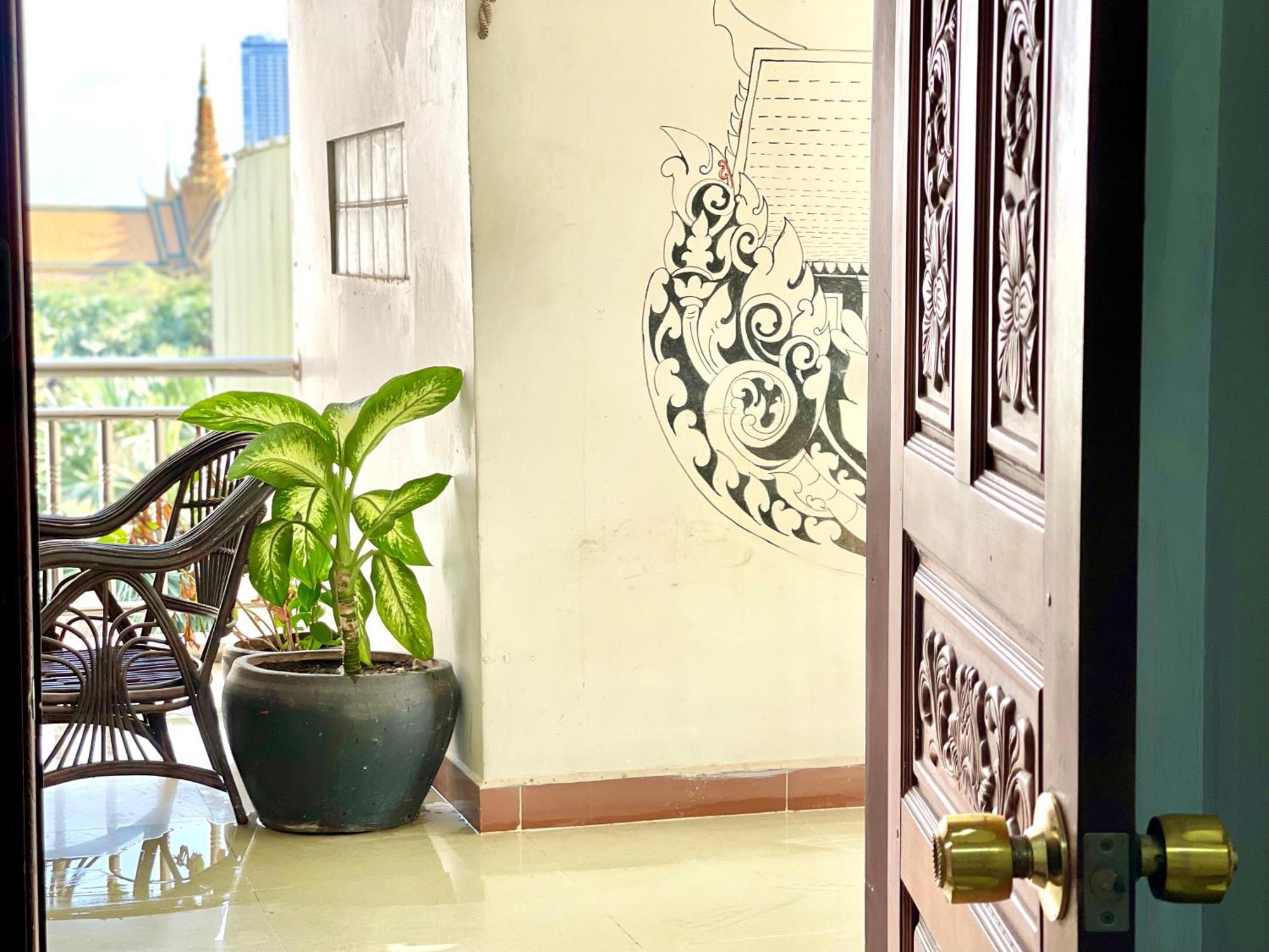 Sky Apartments Riverside - 50M To Royal Palace Phnom Penh Bagian luar foto