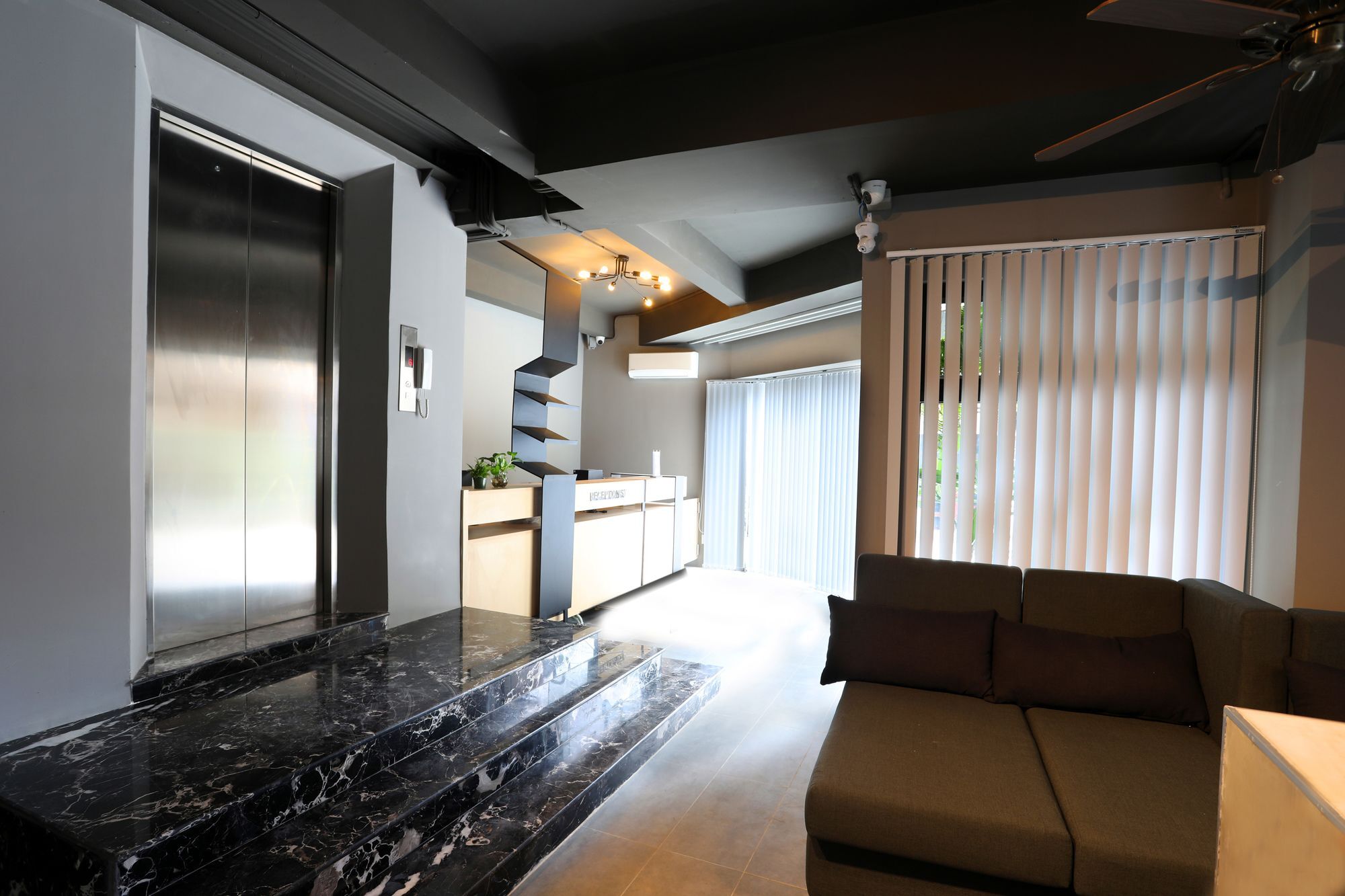 Sky Apartments Riverside - 50M To Royal Palace Phnom Penh Bagian luar foto