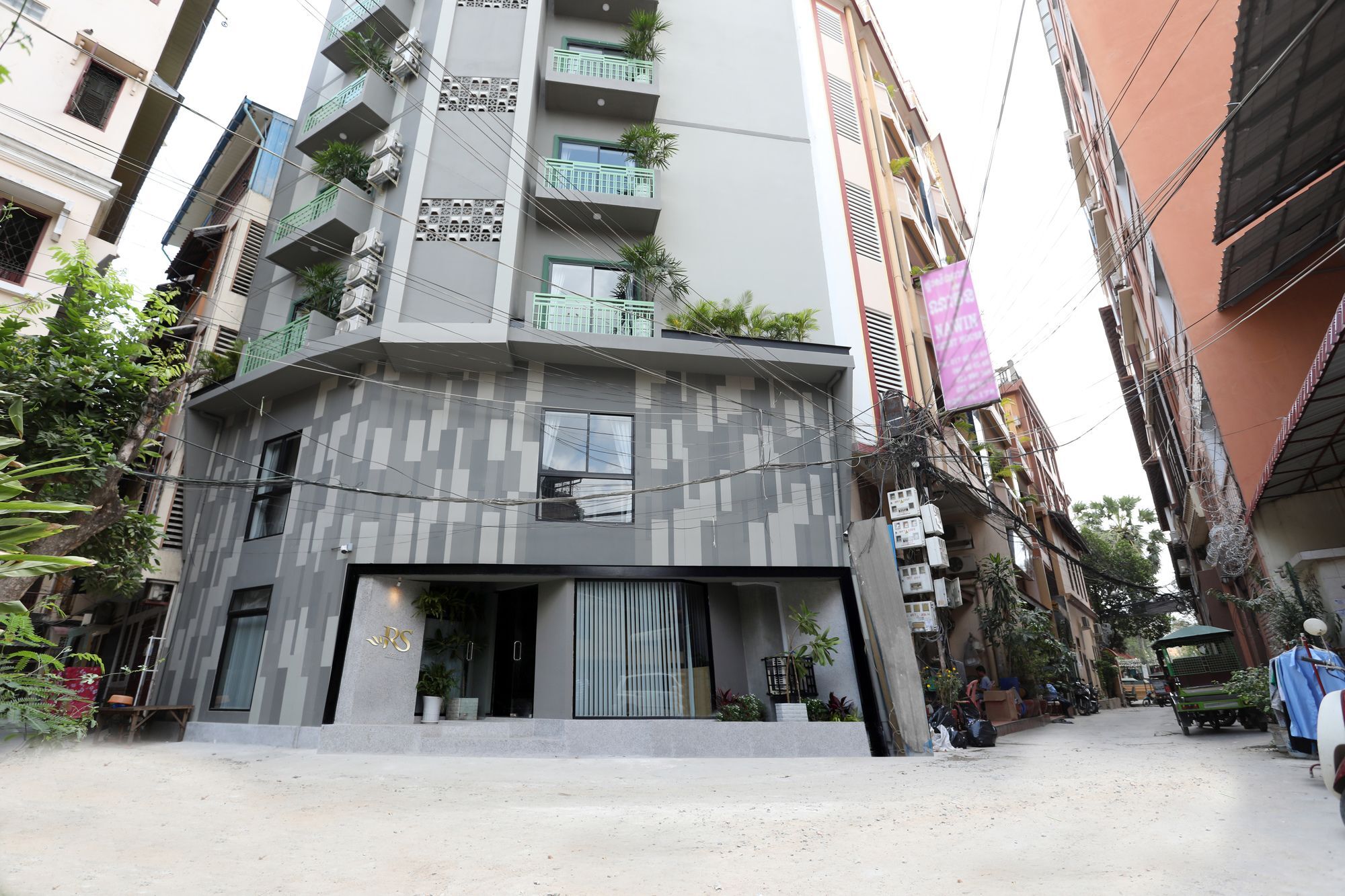 Sky Apartments Riverside - 50M To Royal Palace Phnom Penh Bagian luar foto